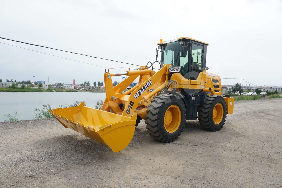 OEM Hydraulic Wheel Loader 6100kg 650mm Dump Reach