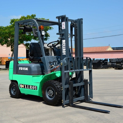3 metry wysokości podnośnika Diesel Counterweight Wzmocniak FD15 Dynamic Load Sensing Hydraulic Steering System
